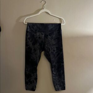 Lululemon Athletica Black/Grey Tie-Dye Leggings